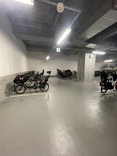 その他　駐輪場　※2025年12月の写真