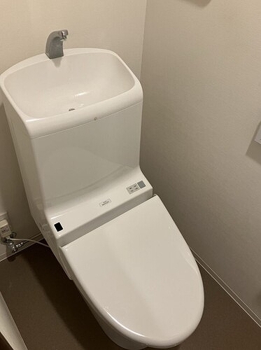 トイレ　参考写真