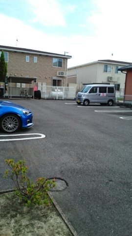 駐車場　駐車場です