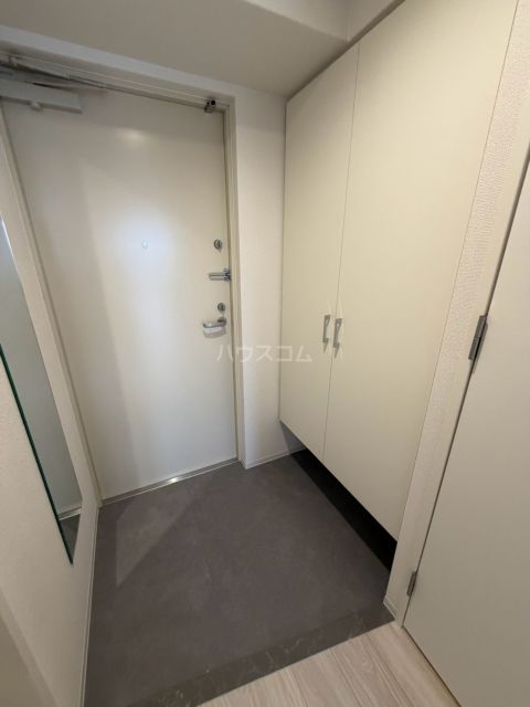 セレニテ梅田北グランデの玄関写真