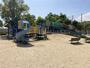公園　新高中央公園（公園）まで549m