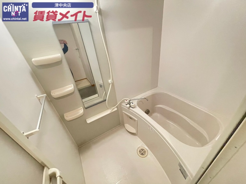 バス・シャワールーム　別部屋参考写真