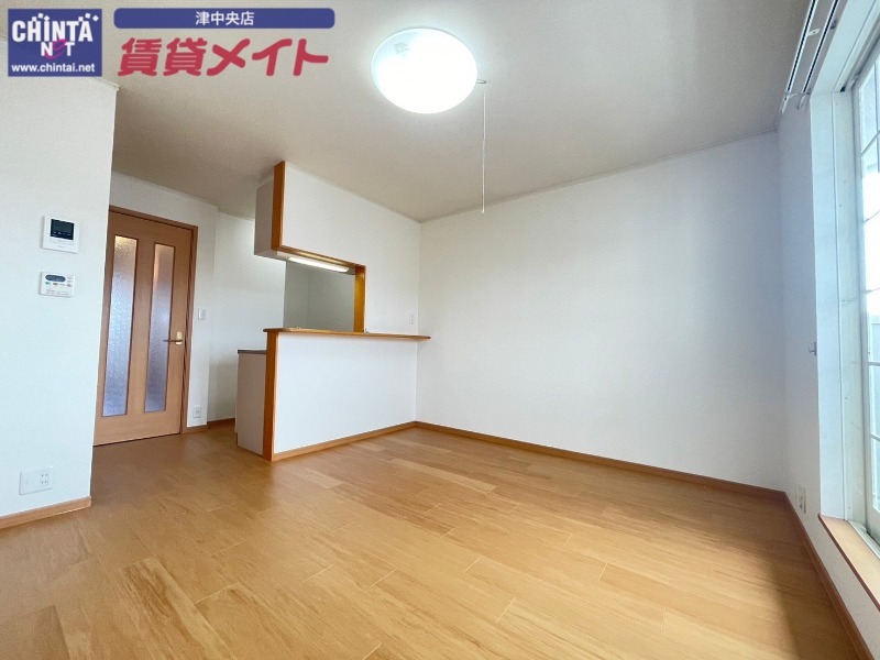 居室・リビング　別部屋参考写真