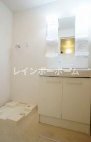 洗面設備　使いやすい洗面所です