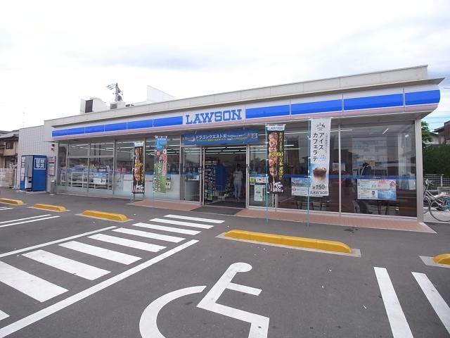 コンビニ　ローソン岐阜東鶉店（コンビニ）まで684m