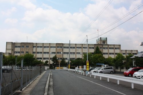 小学校　大津市立唐崎小学校（小学校）まで888m