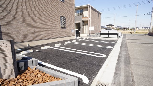 駐車場　駐車スペースもあります