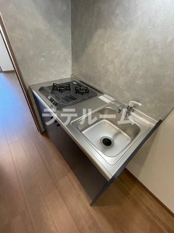 キッチン　別部屋参考写真となります