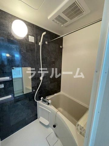 バス・シャワールーム　別部屋参考写真となります