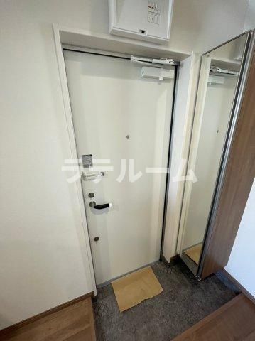 玄関　別部屋参考写真となります