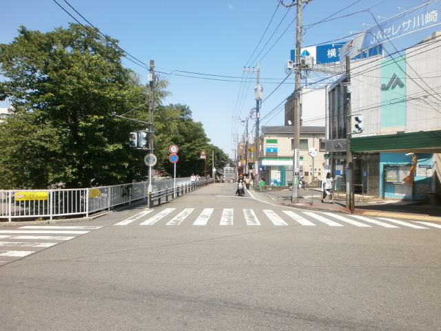 銀行　セレサ川崎農業協同組合 百合丘支店（銀行）まで972m