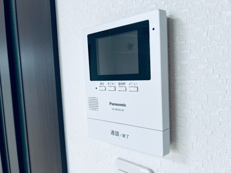 セキュリティ　モニター付きインターホンで来客確認も安心です！