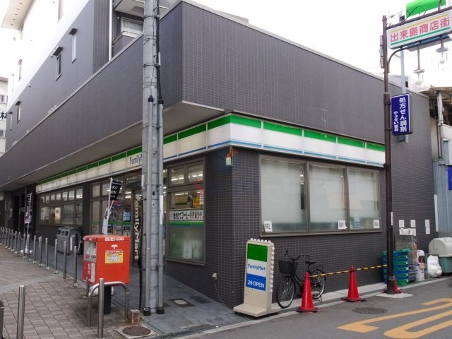 コンビニ　ファミリーマート阪神出来島駅前店（コンビニ）まで140m