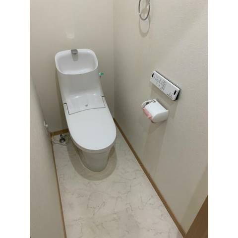 トイレ　清潔感のあるトイレです