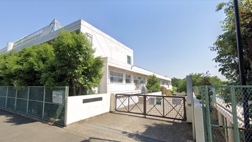 中学校　横浜市立高田中学校（中学校）まで398m