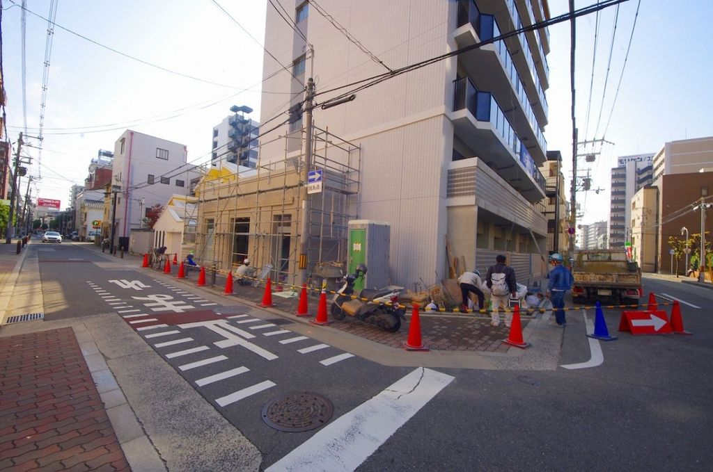 エントランス　駐車場
