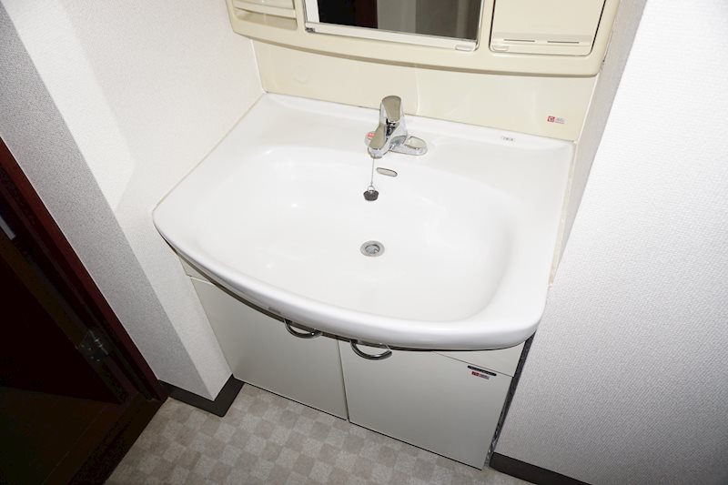 洗面設備　※別部屋の参考写真となります。