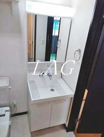 洗面設備　独立洗面台です。