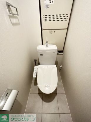 トイレ　ウォシュレット付き