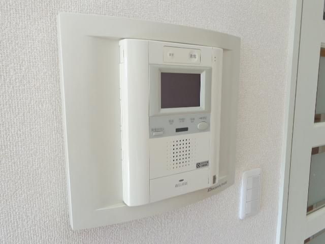 セキュリティ　TVモニター付きインターホン