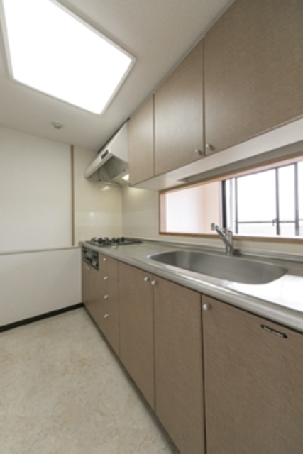 キッチン　※写真は同タイプ住戸です。
