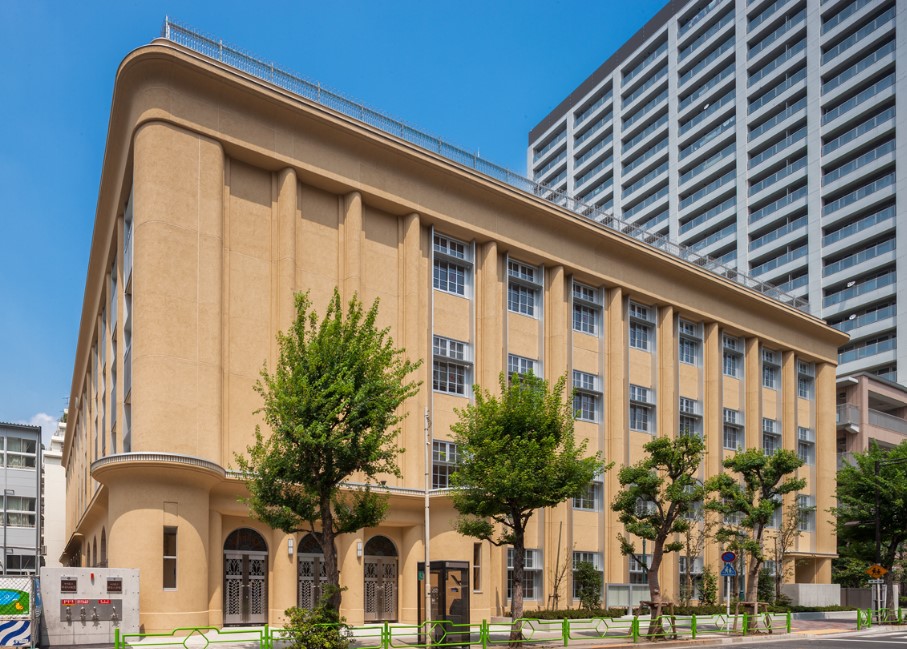 小学校　中央区立明石小学校（小学校）まで290m