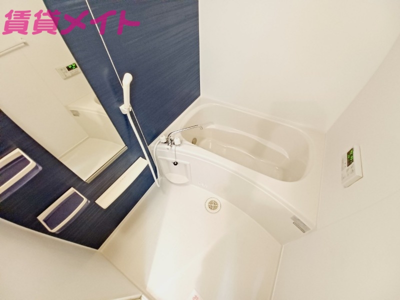 バス・シャワールーム　別棟別部屋参考写真です