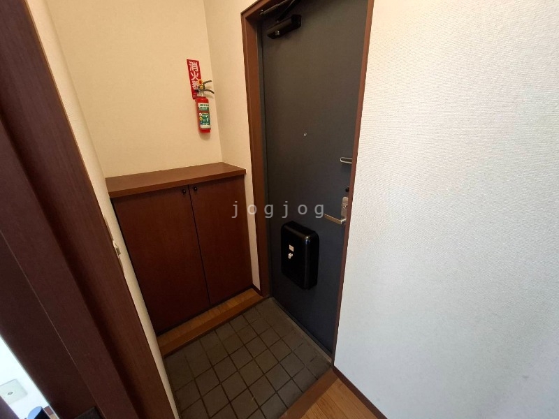 玄関　ゆったりとした玄関です。