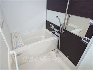 バス・シャワールーム　追い焚き機能付き