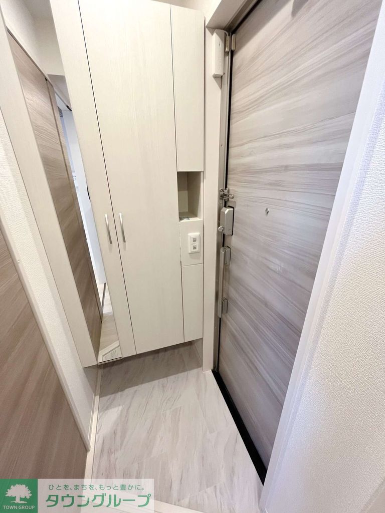 玄関　※同シリーズ参考写真※