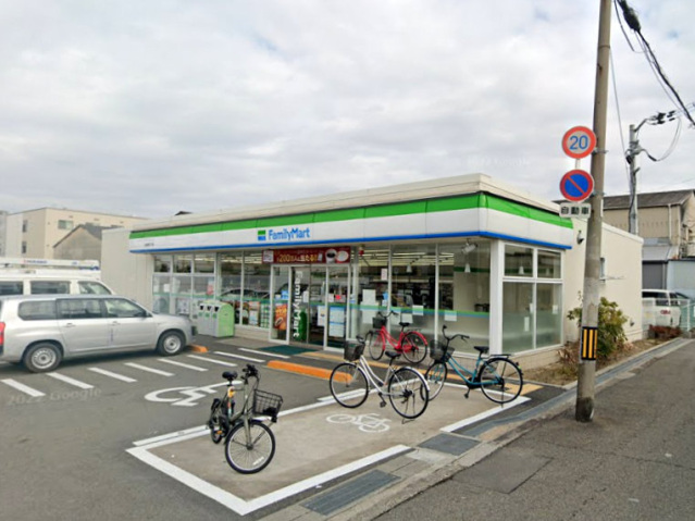 コンビニ　ファミリーマート加美東四丁目店（コンビニ）まで326m