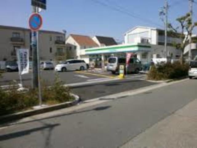 コンビニ　ファミリーマート西宮上大市店（コンビニ）まで863m