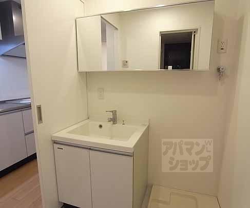 その他共有部分　屋根付き駐輪場です