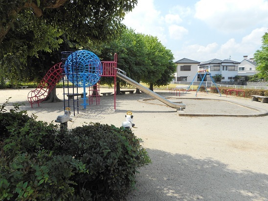 公園　南矢三緑地（公園）まで1700m