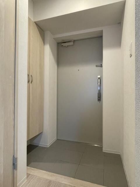 玄関　収納もある玄関です