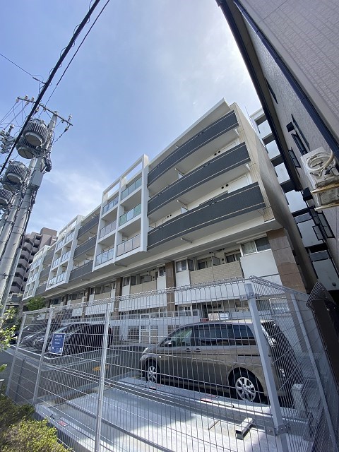 セレニテ甲子園IIの外観写真
