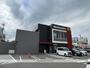 飲食店　マクドナルド伊予三島店（飲食店）まで472m