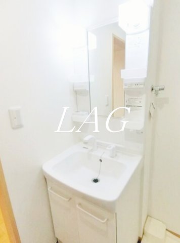 洗面設備　独立洗面台です。