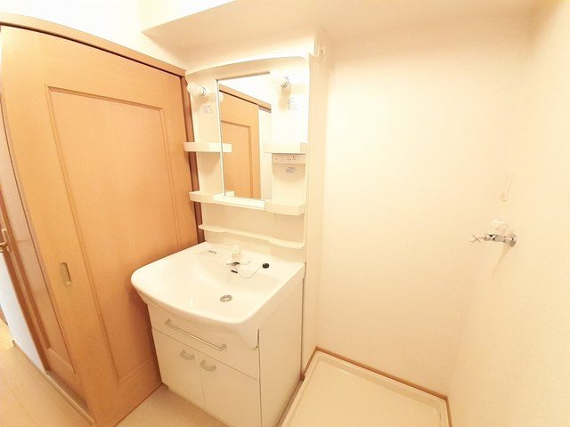 ＪＲ東海道本線 近江八幡駅 徒歩41分 2階建 築19年の内装写真