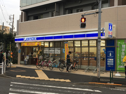 コンビニ　ローソン 柿の木坂二丁目店（コンビニ）まで657m