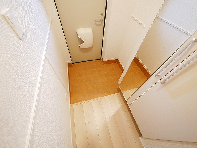 玄関　シンプルで使いやすい玄関です