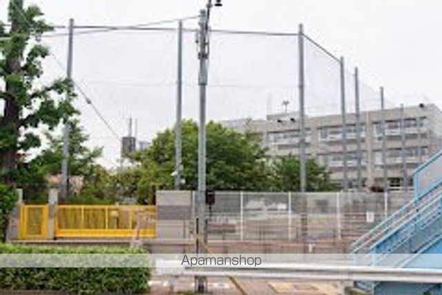 小学校　桜小学校（小学校）まで1238m