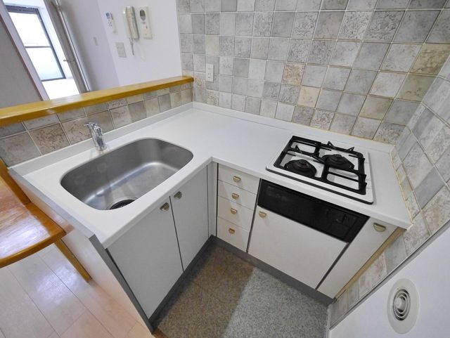 キッチン　※別部屋同間取り参考写真※