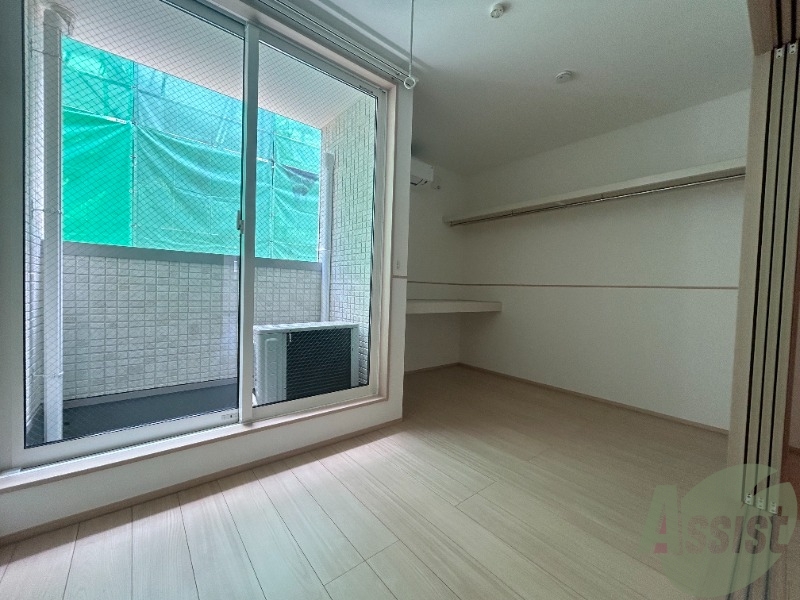 その他部屋・スペース　こちらが洋室４．５帖です。寝室として使えますね。