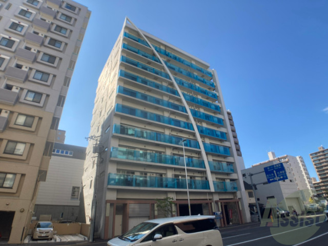 建物外観　札幌市中央区北４条西「コローレ知事公館前」