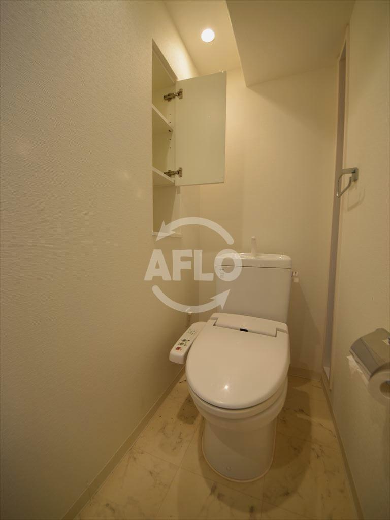 レジェンドール心斎橋EASTのトイレ写真