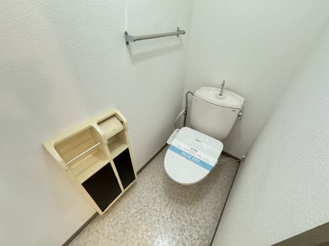 ディパーチャ牧田 B棟のトイレ写真