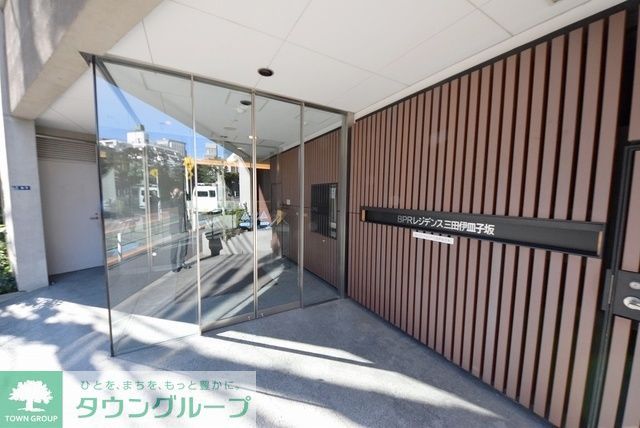 エントランス　お問合せは(株)タウンハウジング赤坂店へ【03-5563-…