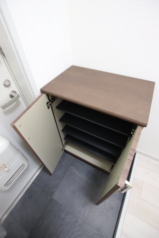 収納　シューズボックス