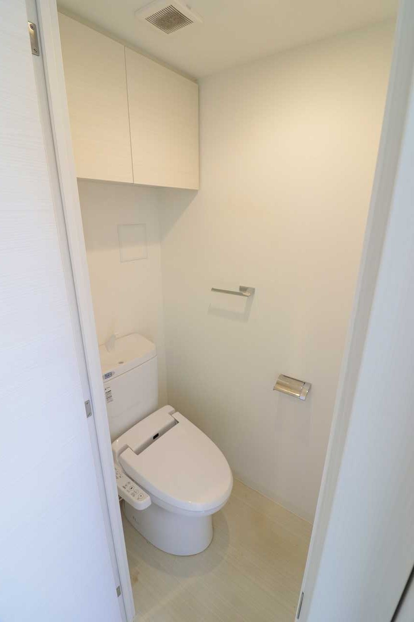トイレ　※同物件、別部屋の写真です。